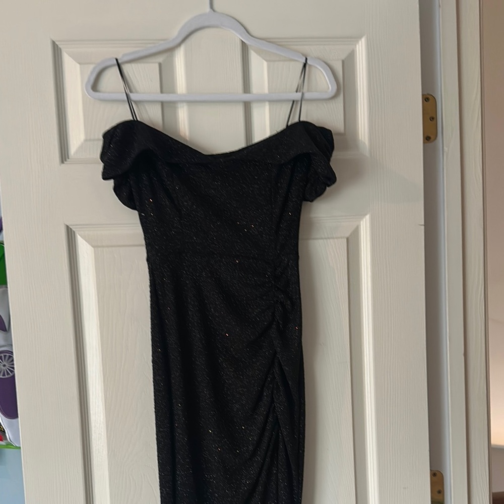 WINDOR FORMAL BLACK SPARKLY MAXI DRESS WITH SLIT